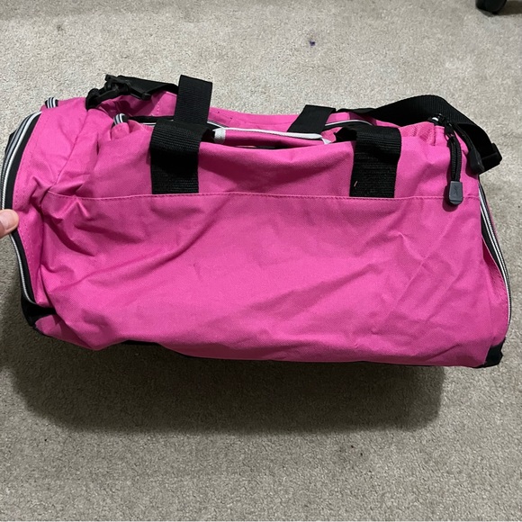 Reebok Pink Large Gym Bag - Picture 3 of 5